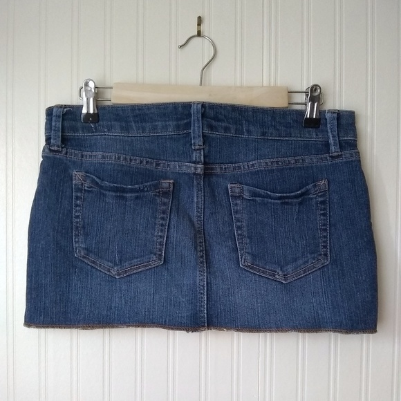 BOGO 🆓️ EUC - Forever 21 Denim Mini Skirt - Picture 2 of 6